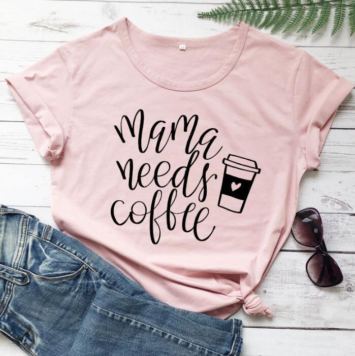 Camiseta Mamá necesita café