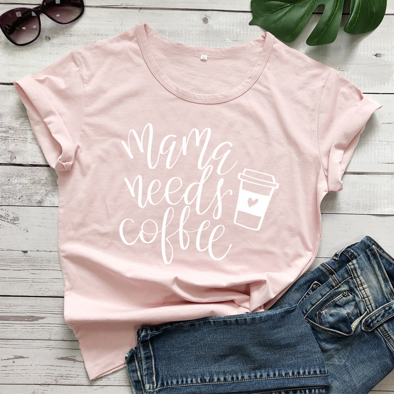 Camiseta Mamá necesita café