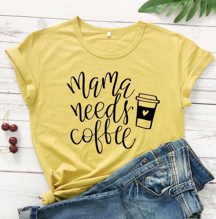 Camiseta Mamá necesita café