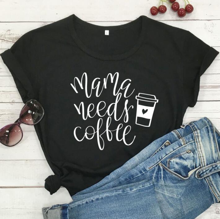 Camiseta Mamá necesita café