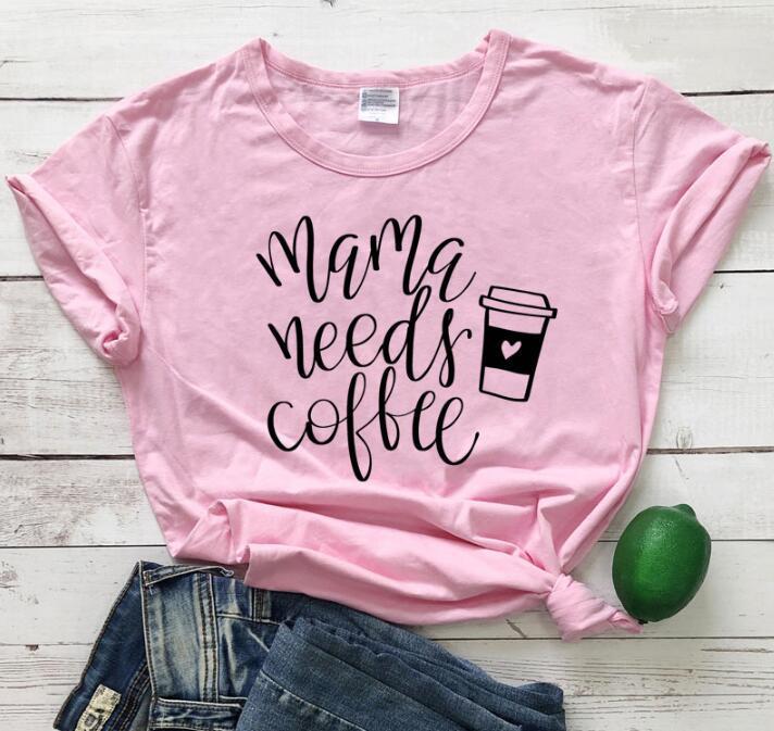 Camiseta Mamá necesita café