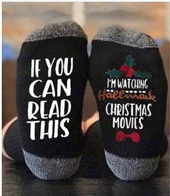 Nuevos y divertidos calcetines de vino con letras de arte creativo de invierno, regalo de Navidad si sabes leer y ver películas navideñas Inicio