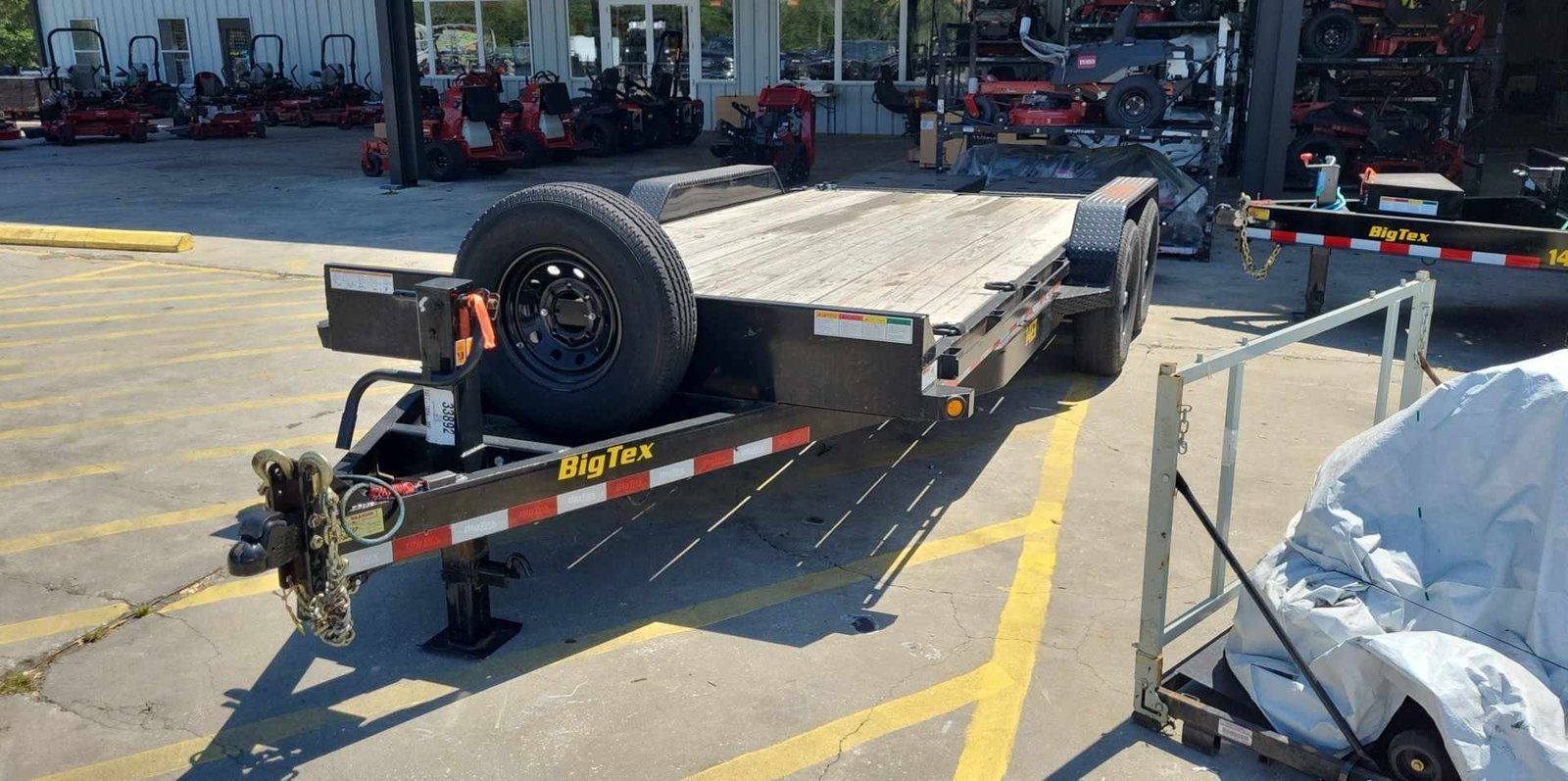 18 Foot Big Tex Black Heavy Duty Tandem Axle Equipment Trailer (14ET-18BK-MR)
